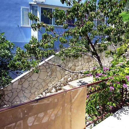 Apartments By The Sea Zavode, Omis - 5252 Apartman