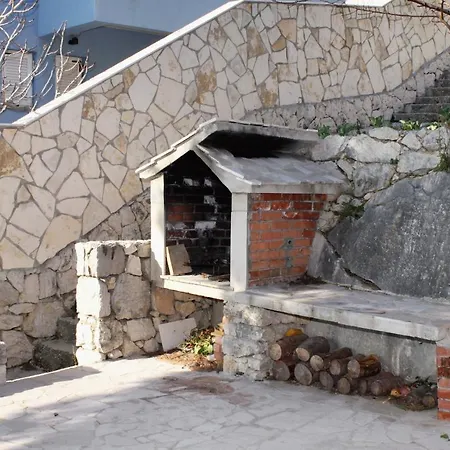 Apartman Apartments By The Sea Zavode, Omis - 5252